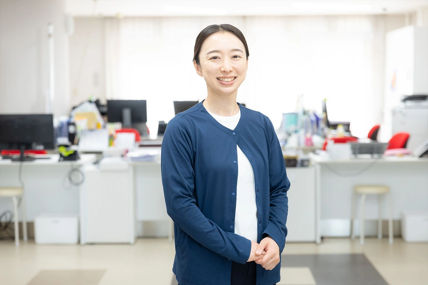 事務職（人事労務担当）　岡本 梓沙さん