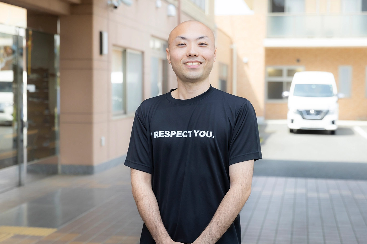 介護職　原 知輝さん